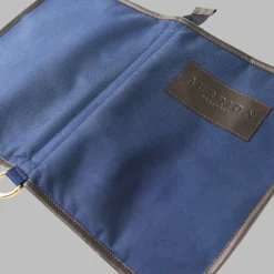 Aubrion Horse Passport Folder^Shires Equestrian Clearance